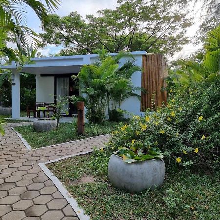 Sahaa Beach Resort Preăh Sihanŭk Zewnętrze zdjęcie